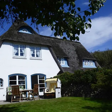 Lh Am Dorfteich_ Hausteil 1